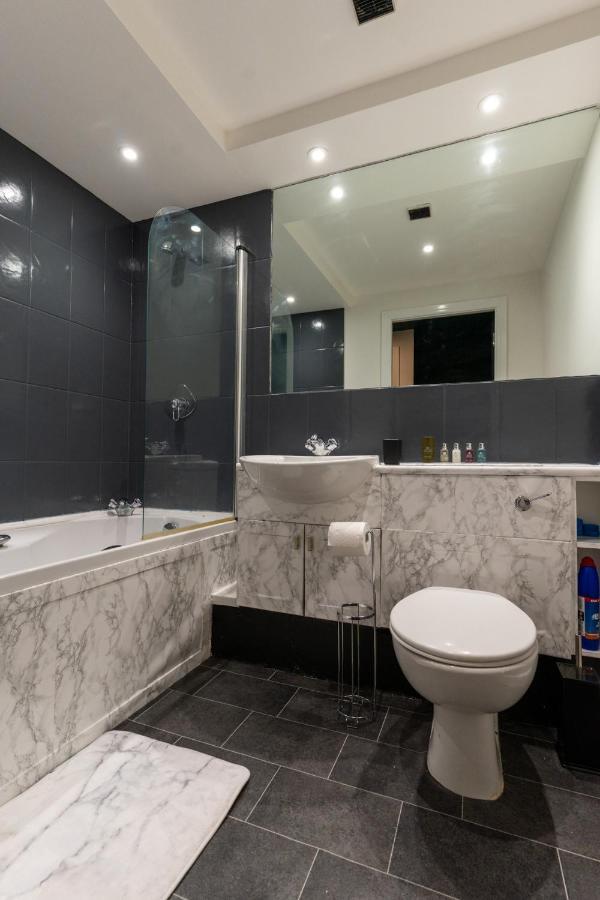 Jpg Theatre Suite - High Floor Mcr Luxe Apartment W Balcony Canal Views Mánchester Exterior foto